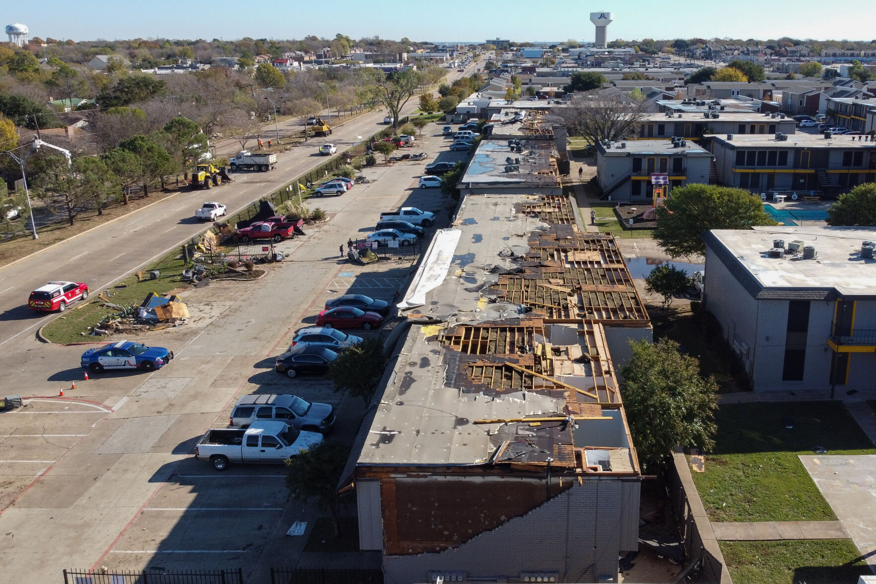 Photos: EF2 tornado in Arlington leaves roof damage, collapsed buildings in its wake